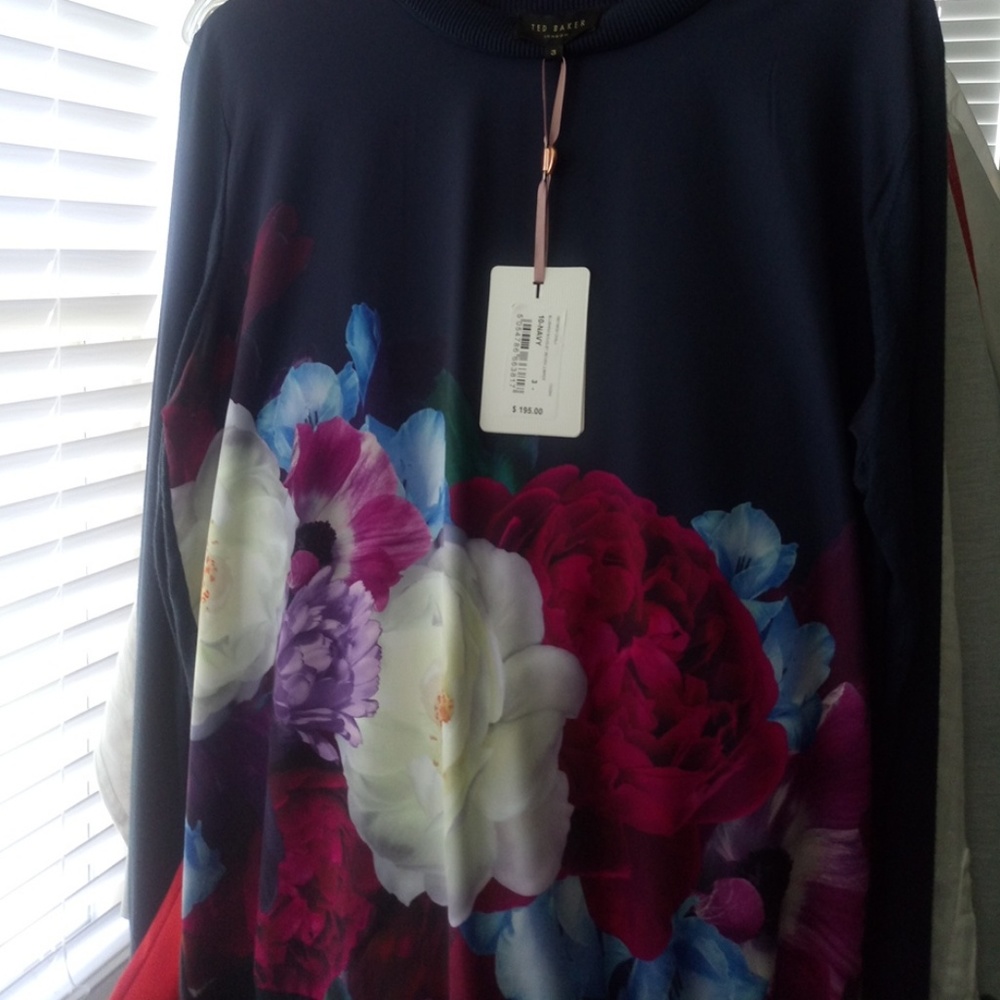Ted Baker Light sweater BRAND NEW🌻💙❣️💌